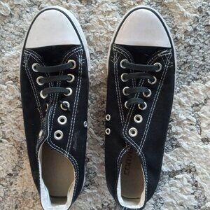 Black Converse All Star Unisex Woman Size 6
